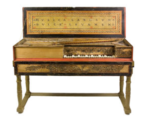 Virginal - piano - piano à queue - piano occasion - piano neuf - magasin de piano - accordeur de piano