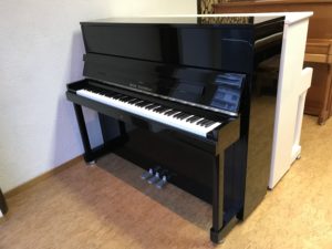Piano Wilh. Steinberg P121 - Magasin de piano - piano Neuf - Steinberg Piano droit - piano Montreux - piano Steinberg - Piano Silent
